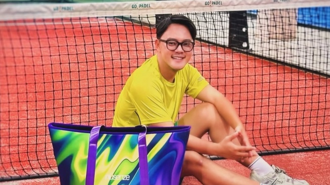 Danang DA Kesal Ditabrak Sopir Bluebird Ugal-ugalan, Colek Nama Nikita Willy dan Suami