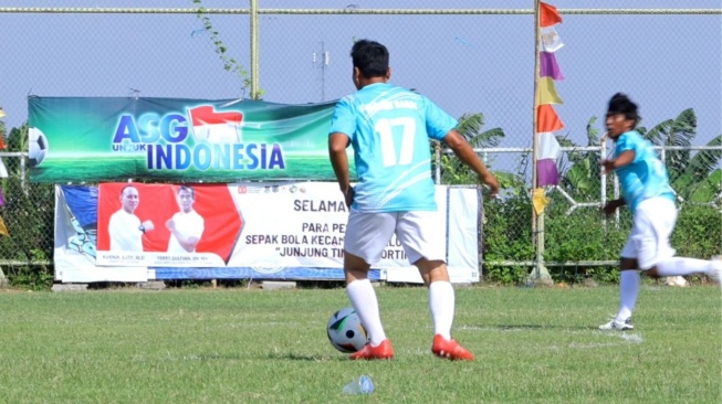 Resmi Bergulir! Ribuan Warga Meriahkan Turnamen Sepak Bola Antardesa di Tangerang