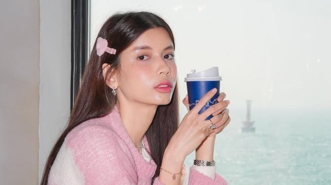 Potret cantik Sabrina Chairunnisa (Instagram/sabrinachairunnisa_)