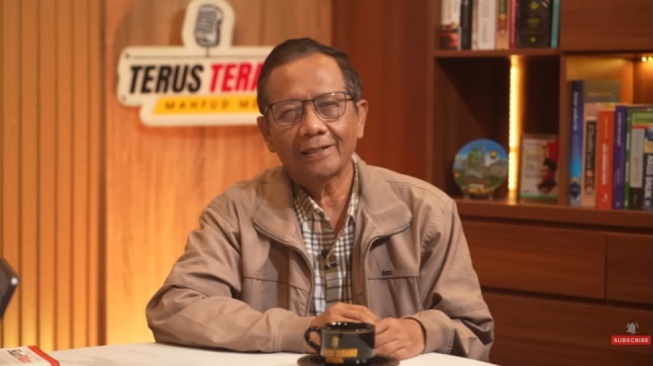 Cerita Lengkap Cucu Mahfud MD Jadi Korban Keracunan MBG