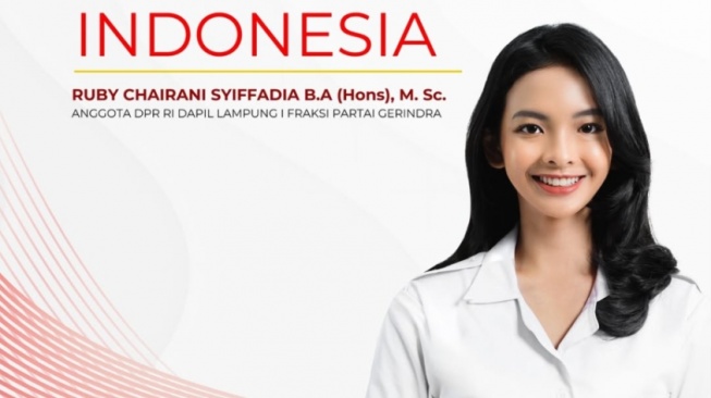 Diisukan Dekat dengan Verrell Bramasta, Ini Pendidikan Ruby Chairani
