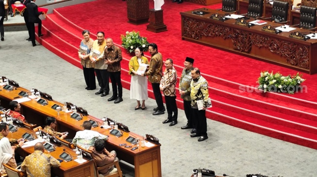 Gelar Rapat Paripurna Khusus, Puan Maharani Paparkan Capaian Kerja DPR Tahun 20242025