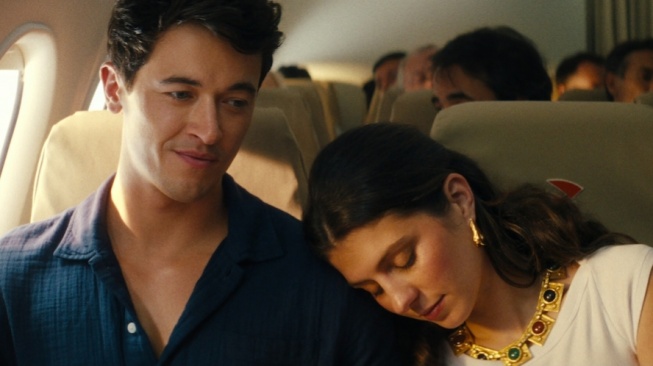Pencinta Romcom Merapat! Ini Sinopsis dan Pemain People We Meet on Vacation
