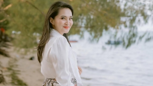 Sherly Tjoanda Buktikan Diri, Pertumbuhan Ekonomi Malut Melejit Tertinggi se-Indonesia