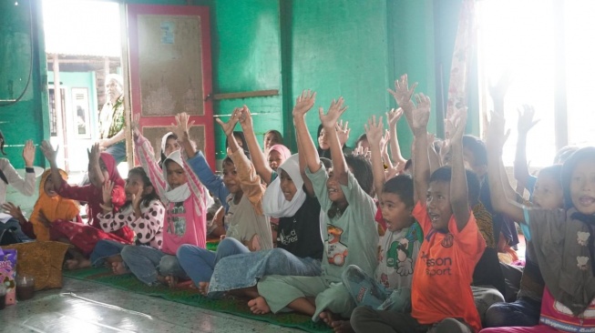 SEHACI Project Kampanye "Kids Grow Strong and Nation Grows Bright" di Kampung Nelayan Belawan