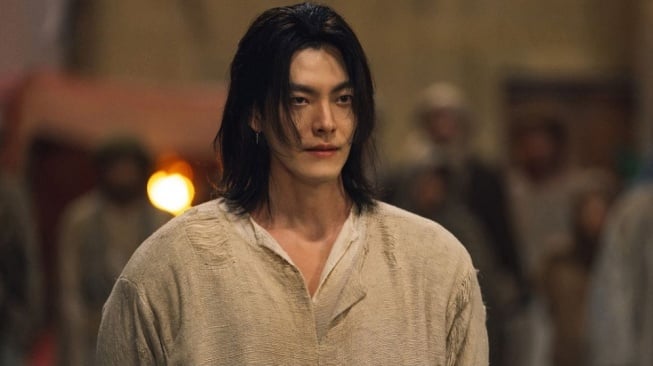 Genie Make A Wish Tuai Kecaman, Asal-usul Kim Woo Bin Mirip Kisah Iblis dalam Alquran