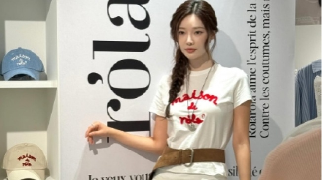 6 OOTD Feminin Lee Si An Single Inferno dengan Sentuhan Dress dan Skirt
