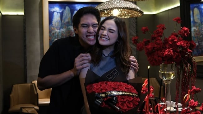 Syifa Hadju rayakan hari jadian dengan makan malam romantis (Instagram)