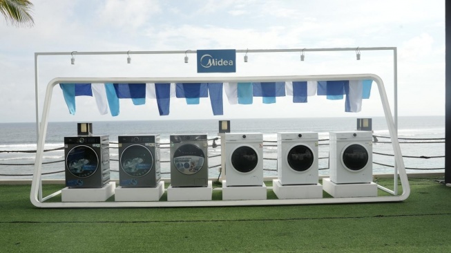 Midea Electronics Indonesia secara resmi menghadirkan tiga seri mesin cuci terbaru. [Midea] 