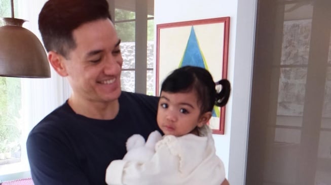 Nana Mirdad bagikan foto saat bersama dengan Baby Kira  (Instagram) 