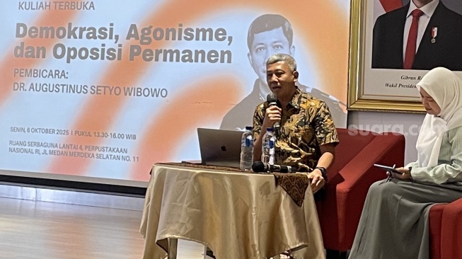 Dosen Filsafat Ungkap: Media Sosial Jadi Arena Politik Baru Generasi Z