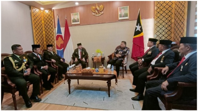 Rombongan Persatuan Purnawirawan TNI Angkatan Darat (PPAD) yang baru saja menuntaskan sebuah misi bersejarah: ziarah dan muhibah ke Dili, Timor Leste. [dokumentai/PPAD]