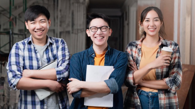 ilustrasi mahasiswa fresh graduate magang (freepik/Lifestylememory)