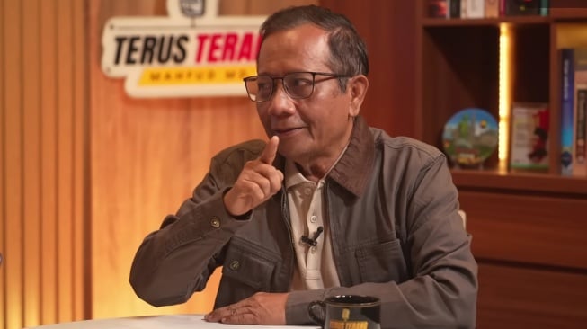 Mahfud MD Tantang Menkeu Purbaya Usut Kasus Dugaan Pencucian Uang Rp189 Triliun dalam Impor Emas