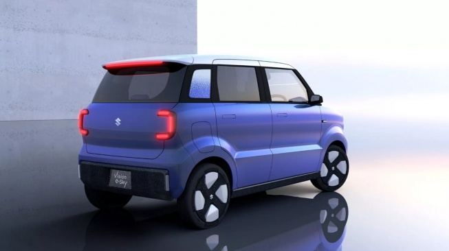 Suzuki Vision e-Sky. (Carscoops)