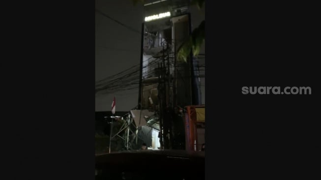 Ledakan Dahsyat Guncang Pondok Aren! Gedung 4 Lantai Nucleus Farma Hancur, Polisi Ungkap Kondisinya
