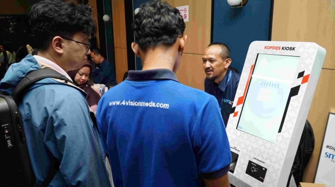 Suasana Open Session NextDev Tahun Ke-11 di Bandung (9/10), menghadirkan kesempatan technopreneurs untuk berdiskusi bersama para ahli, pameran komunitas, pembinaan tatap muka, dan sesi pitching yang akan memilih technopreneurs terbaik (Dok: Telkomsel)