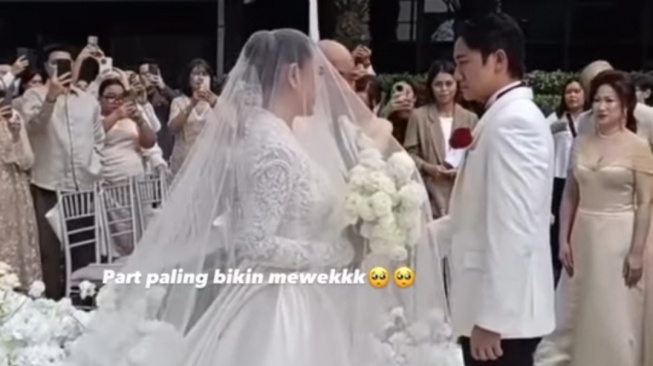 Momen pernikahan Amanda Manopo dan Kenny Austin (Instagram)