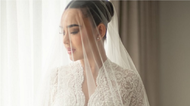 Penampilan Amanda Manopo di Hari Pernikahan (Instagram)