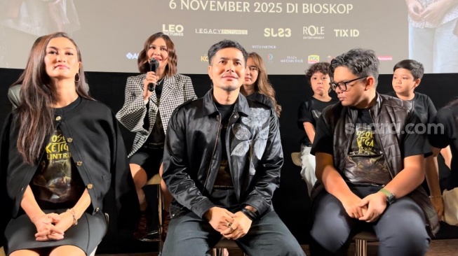 Luna Maya Produseri Film Sosok Ketiga: Lintrik, Sajikan Fenomena Pelakor Dibalut Horor
