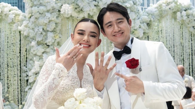 Pernikahan Amanda Manopo dan Kenny Austin (kredit foto: Bride Story)