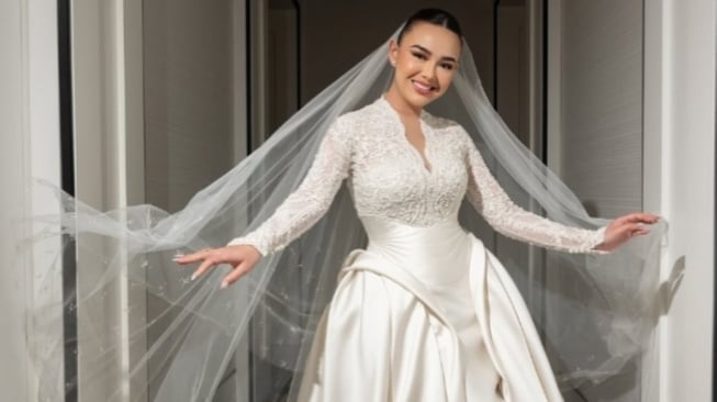 Amanda Manopo Dilamar, Cincin Jadi Sorotan: Harganya Bisa Buat Beli 4 SUV Ini