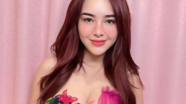 Potret Amanda Manopo (Instagram)