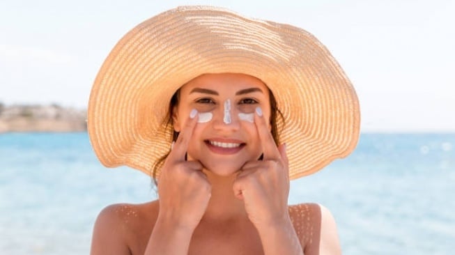 5 Sunscreen Mengandung Niacinamide Terbaik di Indomaret untuk Mencerahkan Wajah