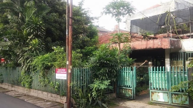 Kondisi rumah yang dijual Denada (Instagram/denadaindonesia)