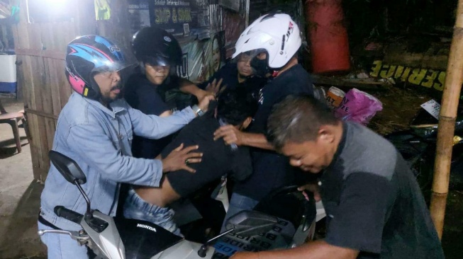 Anak Durhaka! Nyaris Bakar Rumah Orang Tua Karena Tak Diberi Uang