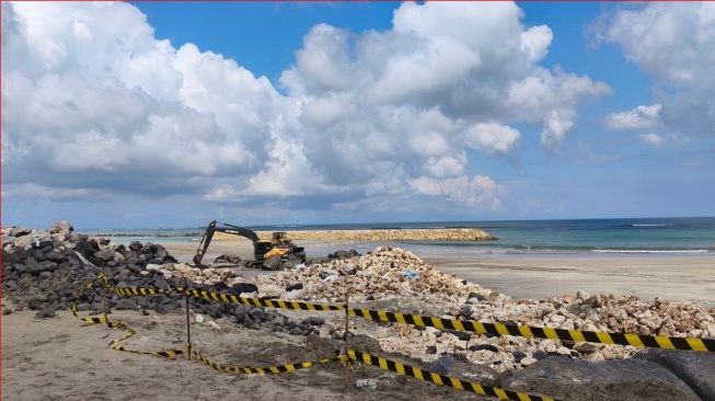 Abrasi Sampai 20 Meter, 5 Pemecah Ombak Sepanjang Ratusan Meter Dibangun di Pantai Kuta