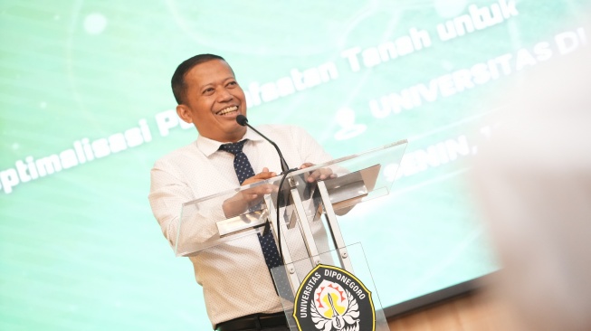 Rektor Universitas Diponegoro, Suharnomo. [Istimewa]
