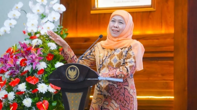 Gubernur Khofifah Beri Penghargaan bagi 604 Pendonor Darah Sukarela 75 Kali