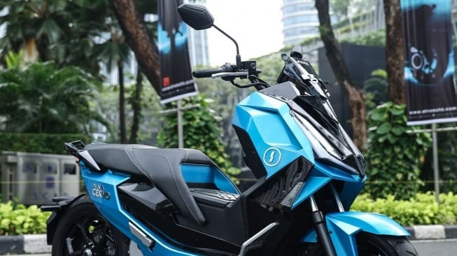 5 Pilihan Motor Listrik Tangguh, Dijamin Kuat Nanjak Sekali Cas!