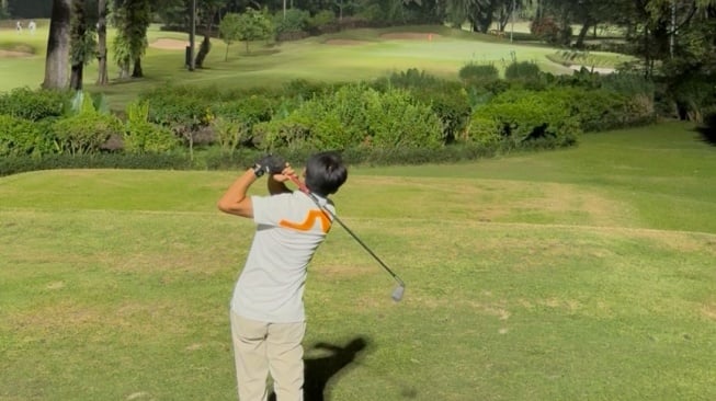 Cairkan Relasi Lewat Night Golf: Bergeract Golf Club Satukan Sport dan Networking