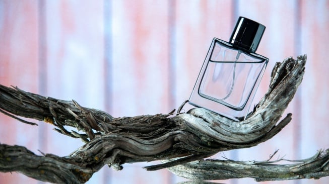 ilustrasi parfum (freepik/KamranAydinov)