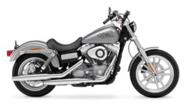 Harley Davidson FXD Dyna Super Glide (Webike)