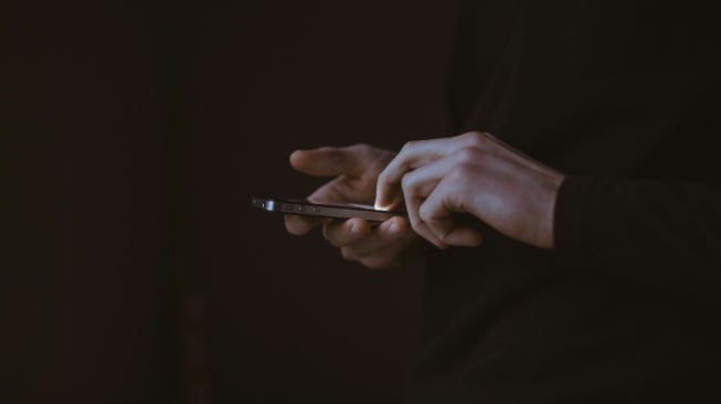Validasi dari Notifikasi: Benarkah Kita Masih Tahu Arti Puas?