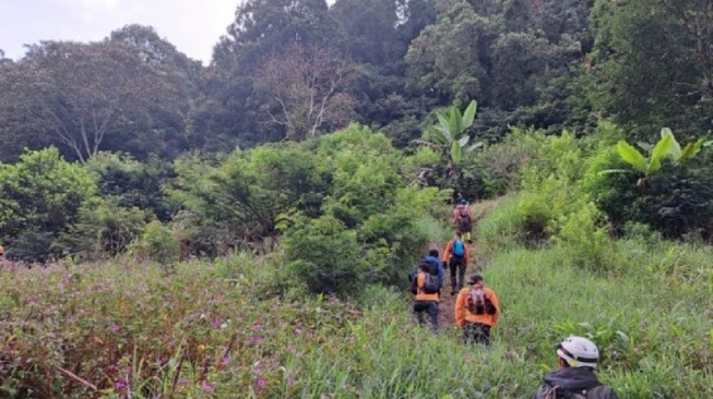 Ayah dan Anak Hilang di Lembah Tengkorak Bandung