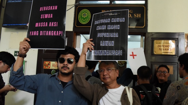 Dalih Takut Bukti Hilang, Polisi Akui Tangkap Delpedro Marhaen Tanpa Pemeriksaan Awal