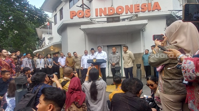 Prabowo Tebar 'Uang Kaget' untuk Rakyat Jelang Akhir Tahun