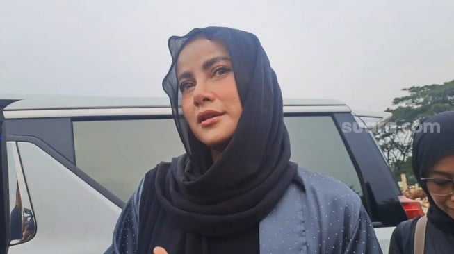 Mata Masih Bengkak usai sang Ibu Meninggal, Olla Ramlan Dibuat Sakit Hati Karena Warganet
