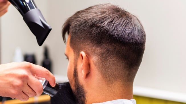 ilustrasi fade haircut (freepik)