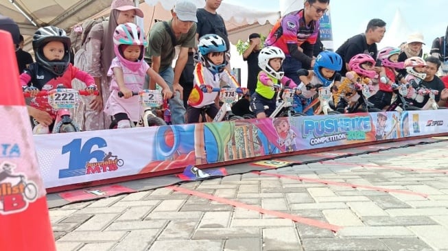 Ratusan Pebalap Cilik Beradu Cepat di Journalist MTB Pushbike Competition 2025, Intip Keseruannya
