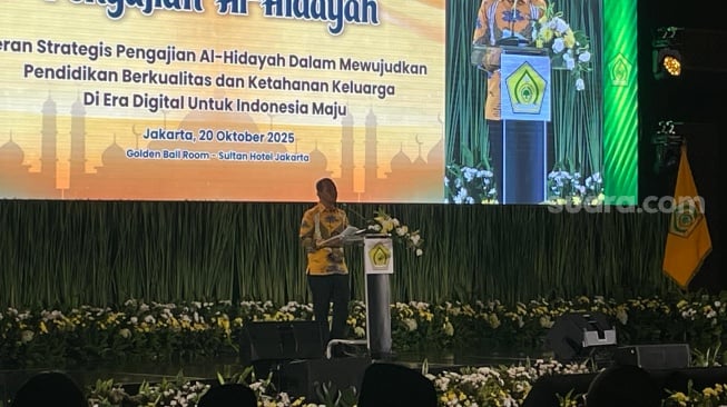 Di Hadapan Ibu-Ibu Pengajian, Bahlil Ingatkan Bahaya Ternak Akun Robot
