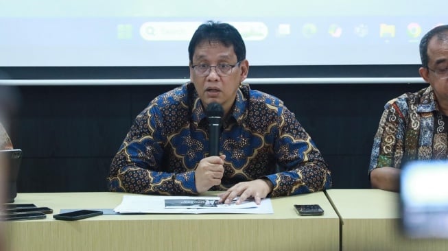 Gaya batik Menkeu Purbaya Yudhi Sadewa [Instagram.menkeuri]