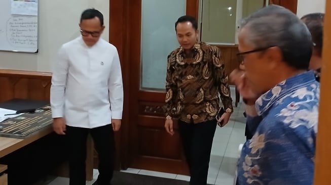 Wali Kota Solo Berencana Terapkan WFA ASN, Ini Respon Wamendagri