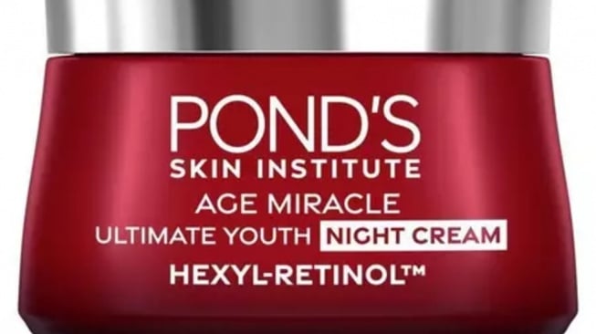 Pond's Age Miracle Hexyl Retinol Niacinamide Night Cream (Dok. brand)