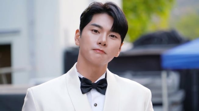 Profil Lee Yi Kyung Si 'Anak Emas' LG yang Jadi Aktor, Kini Terseret Badai Pelecehan Seksual