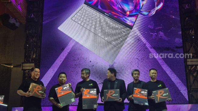 Peluncuran laptop Axioo Hype R X8 OLED di Jakarta, Rabu (22/10/2025). [Suara.com/Dythia]
